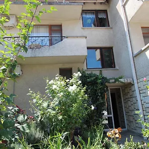 Pensjonat Izgrev Sarafovo, Burgas